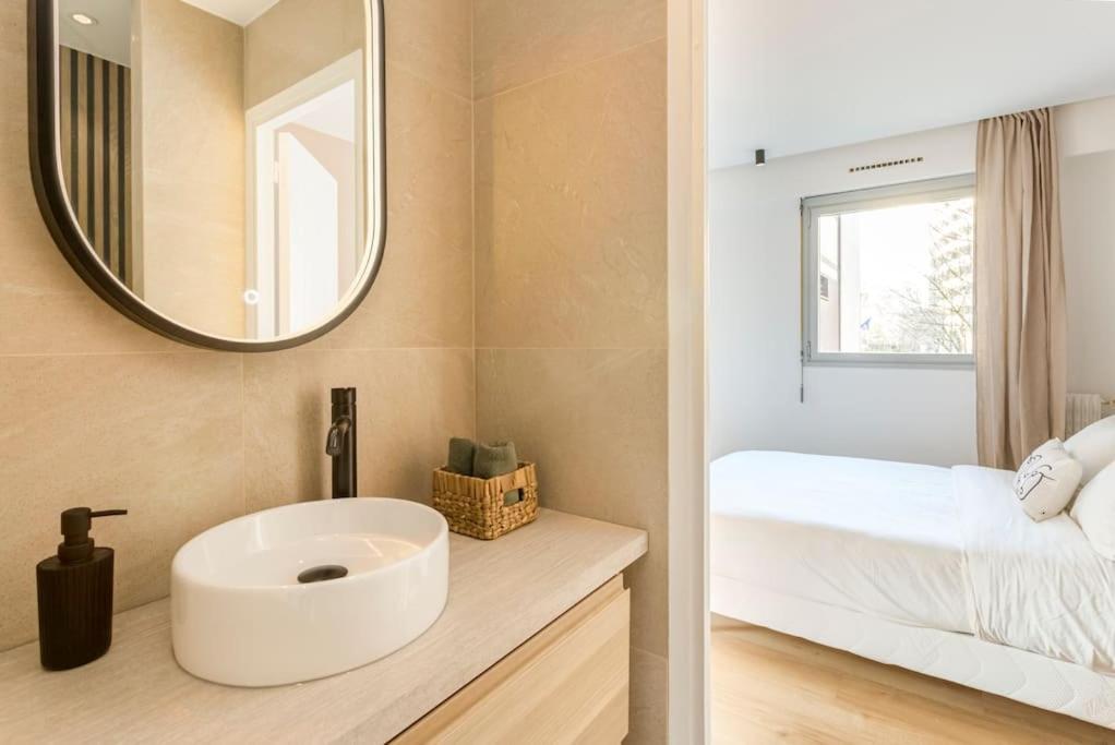 Luxurious 3 Min Walk From Eiffel Tower Apartment Paris Exterior photo