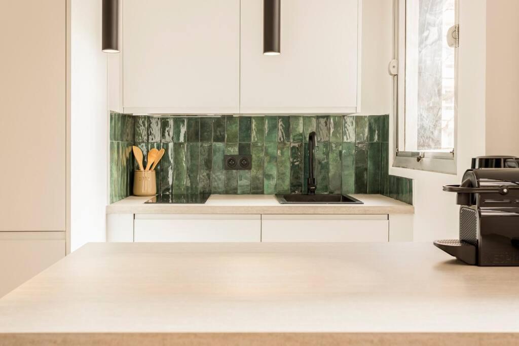 Luxurious 3 Min Walk From Eiffel Tower Apartment Paris Exterior photo